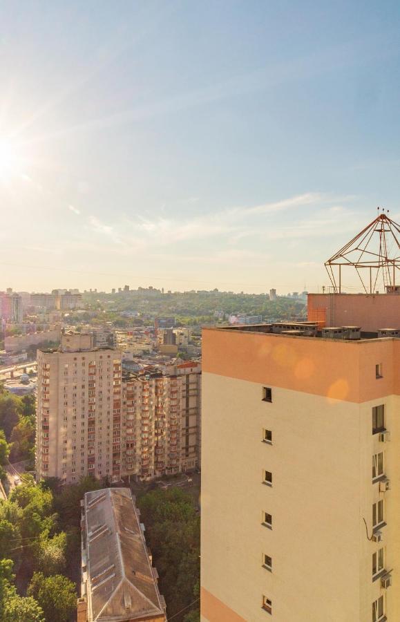 Квартиры По Улице Феодосийская, 1-А Kyiv Exterior photo